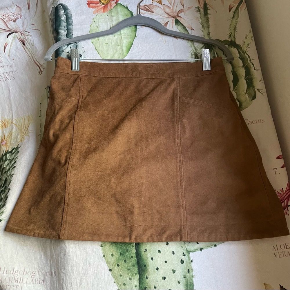 Caramel Suede Skirt, Abercrombie & Fitch, Size 4